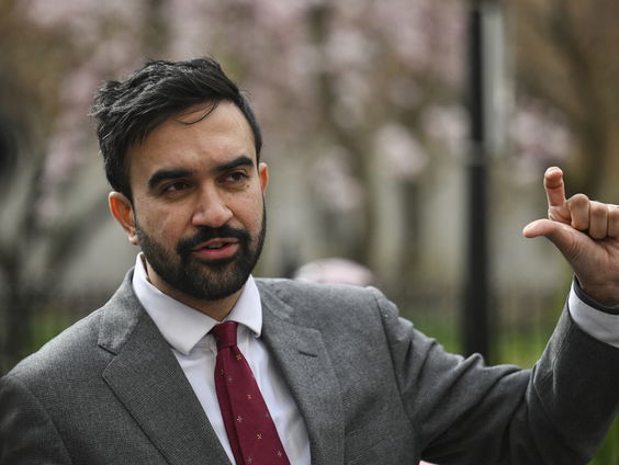 Linkse burgemeesterskandidaat New York schudt Democratische partij op