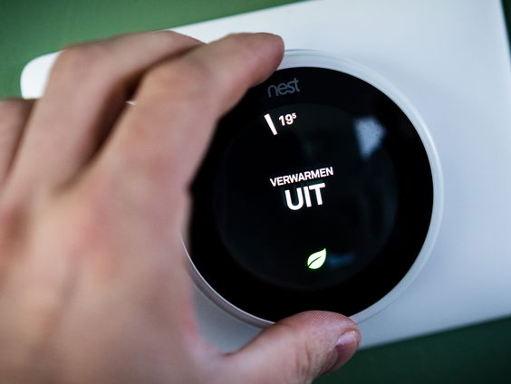 Energiearmoede treft kinderen extra hard in deze koude weken. Met Thomas Schuurman Hess