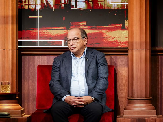 Nieuwste peilingen Maurice de Hond: ‘Het zou mij niets verbazen als we binnen anderhalf jaar weer verkiezingen hebben.’