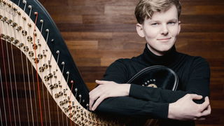 Harpist Joost Willemze brengt eerste soloalbum uit