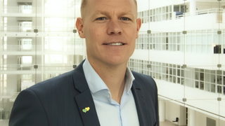 De Haagse voetballer Tom Beugelsdijk wil de gemeenteraad in