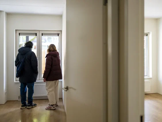 Stand.nl: Er moeten meer wettelijke regels komen voor makelaars