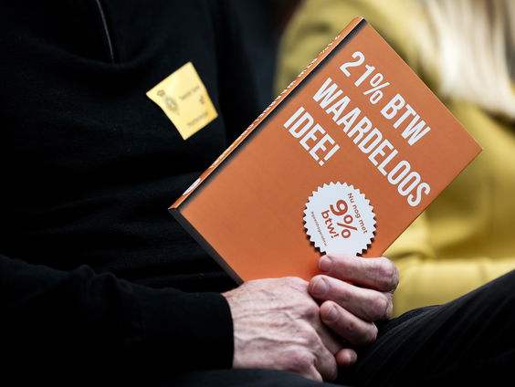 Waarom is de btw-verhoging ineens van tafel?