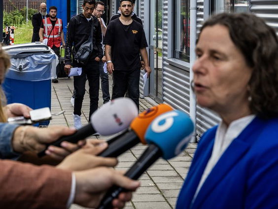 Kabinet wil Vreemdelingenwet aanpassen om asielinstroom te beperken