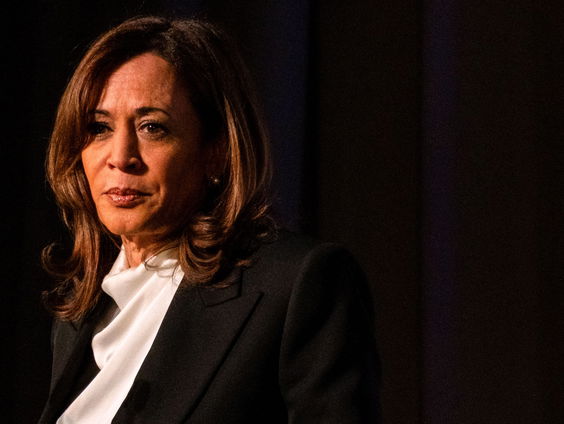 Wat beoogt Kamala Harris met haar memoires te bereiken?