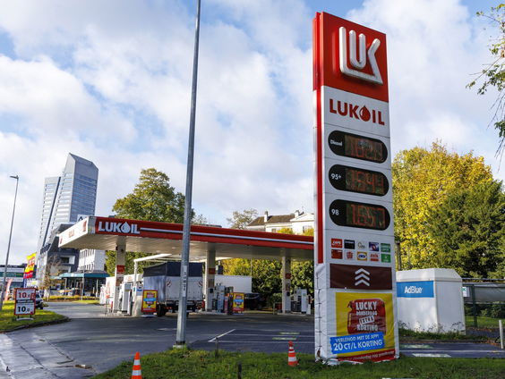 Dieselprijsloopt op door Amerikaanse sancties tegen Lukoil