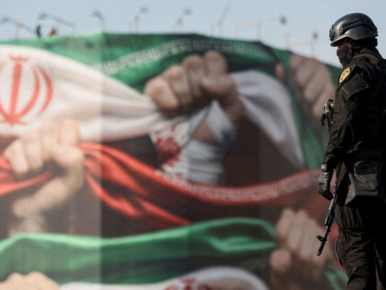 Hoe probeert Human Rights Watch zicht te krijgen op wat er zich afspeelt in Iran?