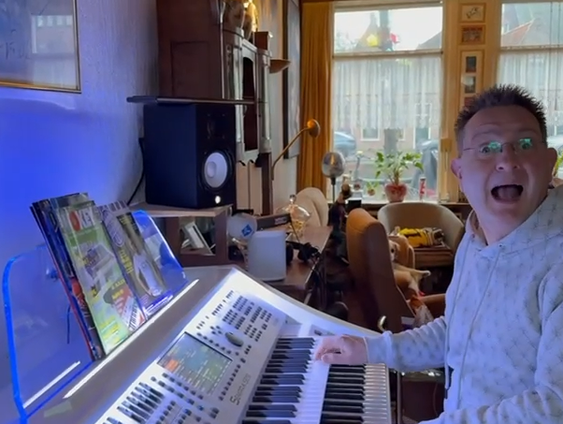 Exportwaarde Nederlandse muziek is gestegen, mede door showtoetsenist Dirkjan Ranzijn