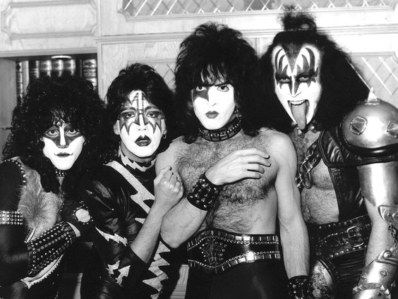 Grote rocksterveiling in New York: Curiosa van Kiss, Johnny Cash en John Lennon