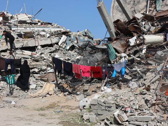 De impact van Trumps voorstel om Gaza etnisch te zuiveren op Palestijns-Nederlandse antropoloog Dina Zbeidy