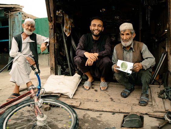 Terwijl hulporganisaties uit Afghanistan vertrokken, ging Haris daar juist naartoe