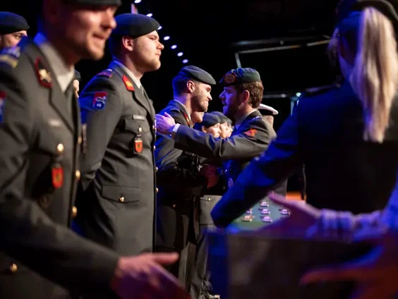 Waarom ontvangen 800 militairen vanmiddag een herinneringsmedaille?