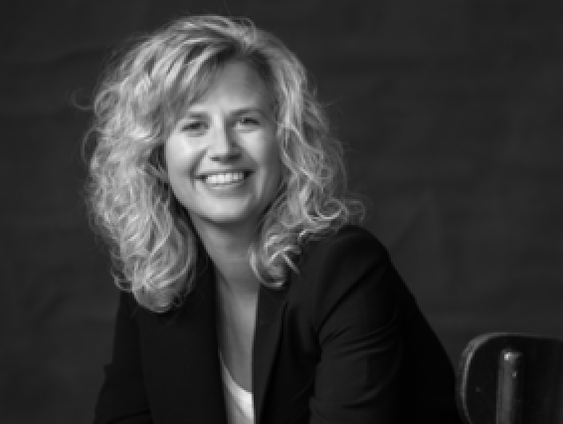 Ana van Es, journalist