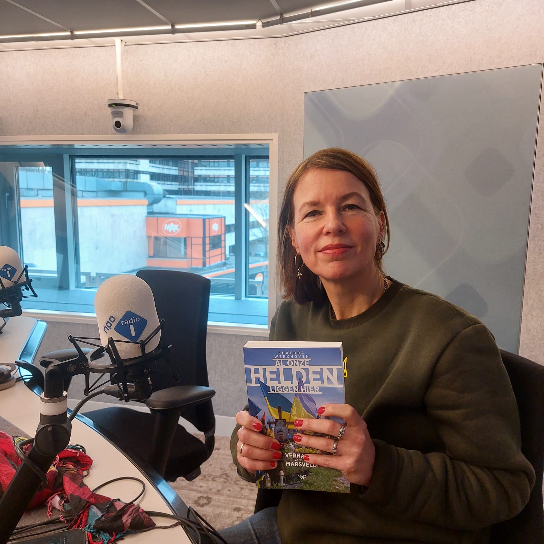 Al onze helden liggen hier