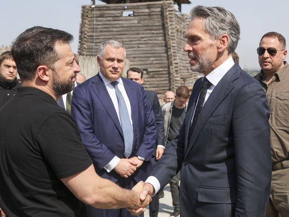 Schoof belooft Zelensky 'blijvende steun en betrokkenheid' bij bezoek aan Oekraïne