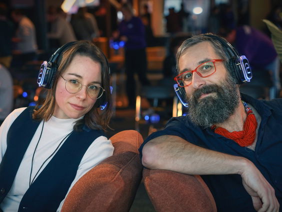 Onderzoek wijst uit: binauraal geluid maakt relaxter