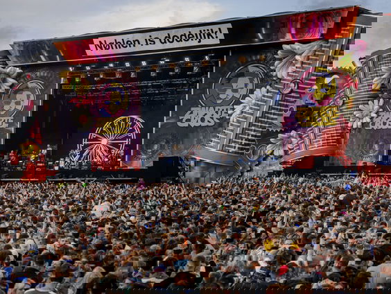 Hoe te høken, feesten en dansen zonder tinnitus op te lopen?