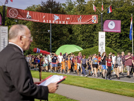 Wandelaars Vrijheidspad beginnen aan negende dag