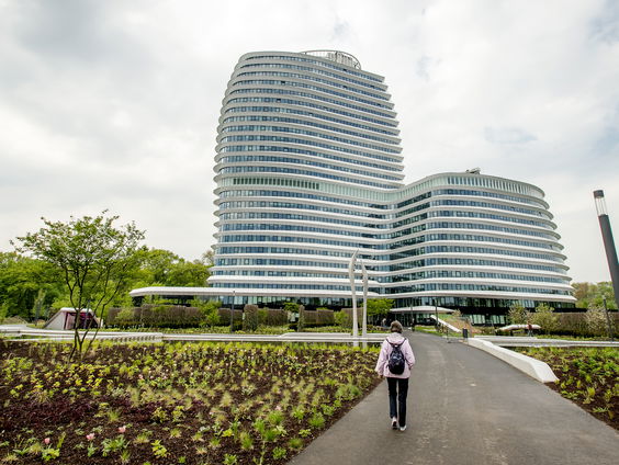 Amnesty wil dat overheid stopt met gebruik discriminerende controlesystemen