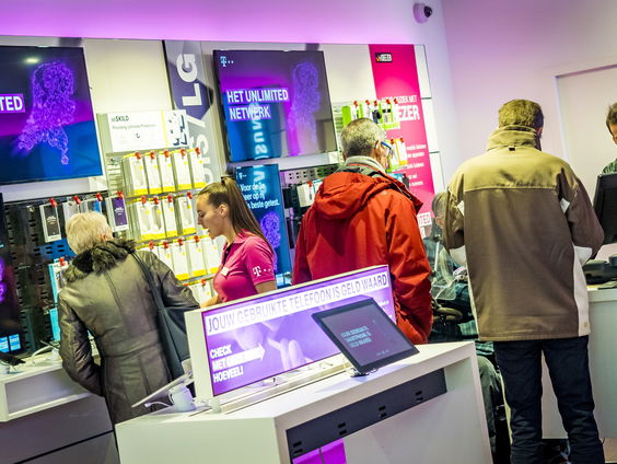 Betalen we te veel voor onze internet- en telefoonabonnementen?