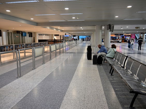 Nederlandse vakantiegangers vast in Midden-Oosten na uitbreken oorlog