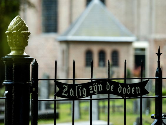 Waarom wordt humaan composteren nog niet toegestaan?