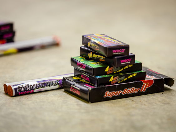 Jongeren handelen in illegaal vuurwerk op middelbare scholen