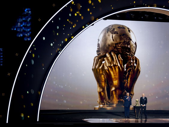 Ballenjongen die briefje doelman afpakt: held of boef/