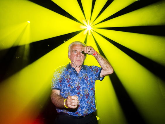 Ouderen in reclames stigmatiserend: 'Worden afgeschilderd als aftakelende mensen'