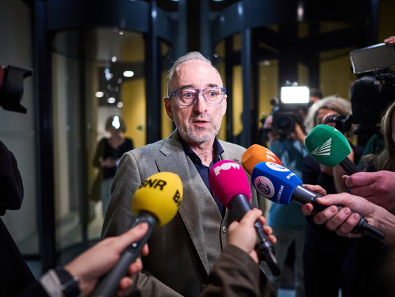 Waarom gaat het steeds mis bij rechtse partijen?