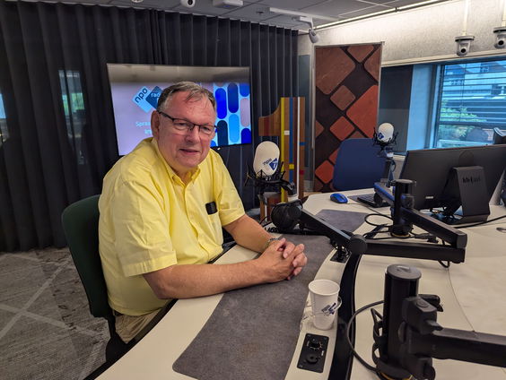 Marc Dierikx over de eerste vlucht naar Nederlands-Indië