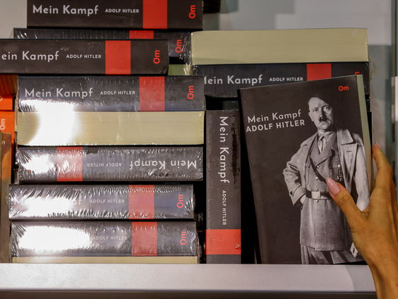 100 jaar geleden verscheen ‘Mein Kampf’ van Adolf Hilter