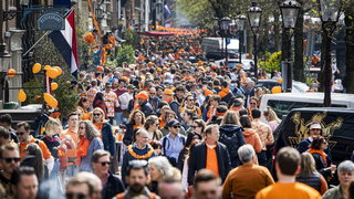 Burgemeester Halsema wil 'alles-kan-en-alles-mag-met-Koningsdag'-gevoel doo ...