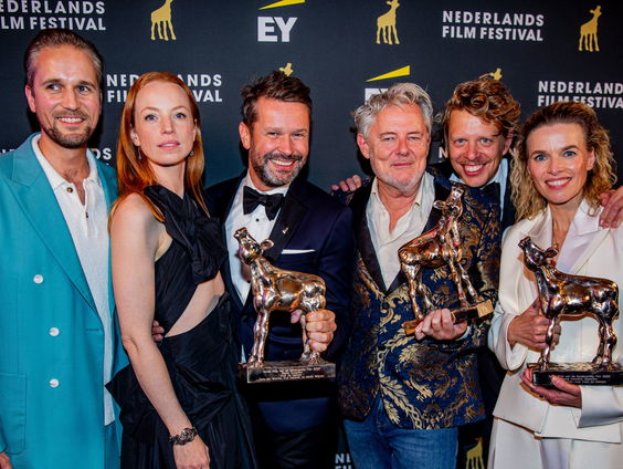 Mike van Diem en Thekla Reuten winnen Gouden Kalf voor de film Voor de Meisjes