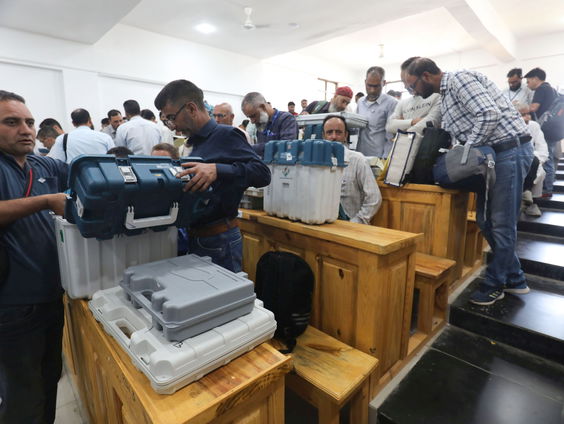 Voor het eerst sinds 2019 verkiezingen in Kashmir, maar die verlopen moeizaam door aanvallen