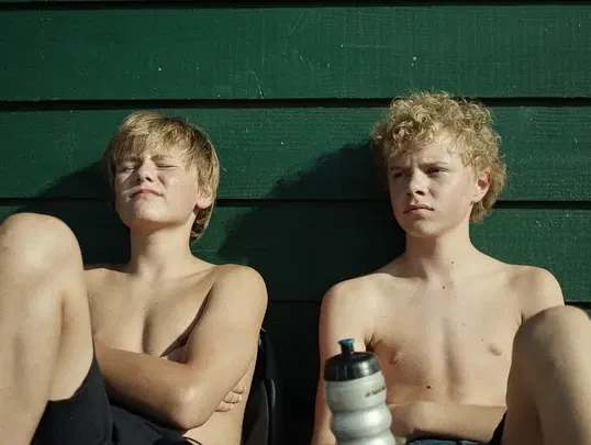 Renald werd misbruikt en is nu ambassadeur van film over grooming