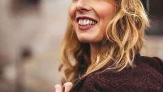 Tess Merlot speelt live bij Ter Plekke