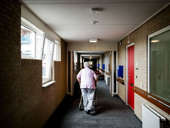 Criminelen in de zorg brengen kwetsbare patiënten in gevaar