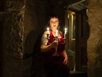 Moderne heksen zijn niet bang zichzelf heks te noemen