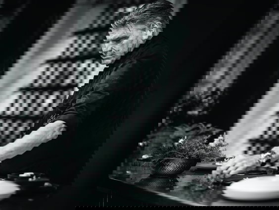 Kookboek brengt ode aan Jonnie Boer: Wat maakte hem uniek?