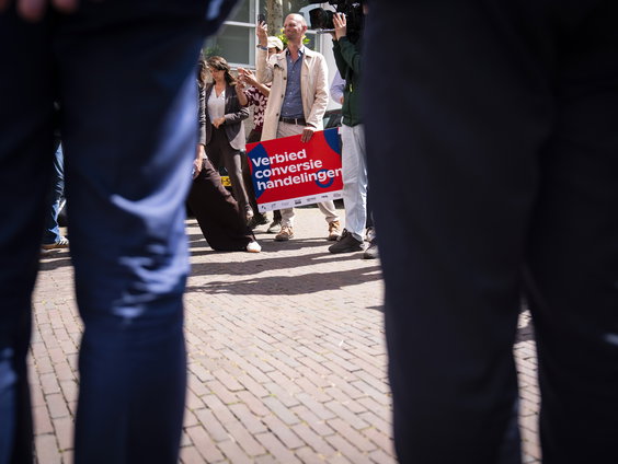 Verdeeldheid onder christelijke partijen over conversiewet