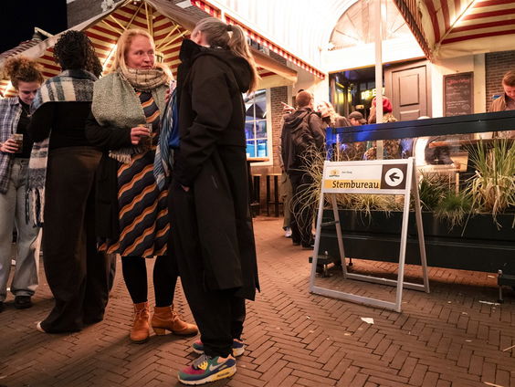 Stand.nl: 'Als minder dan de helft vandaag gaat stemmen, moeten we echt ingrijpen'