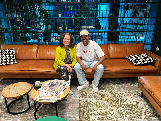 Beate Völker over vriendschap: “Vrienden zijn luiken naar andere werelden"