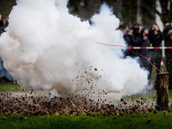 Minister Van Weel van Justitie en Veiligheid wil explosies tegengaan door cobra's te verbieden