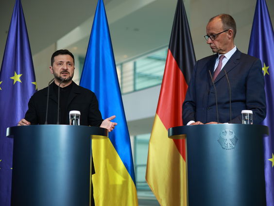 Ontmoeting Merz en Zelensky leidt tot hulp bij fabriceren raketten voor Oekraïne