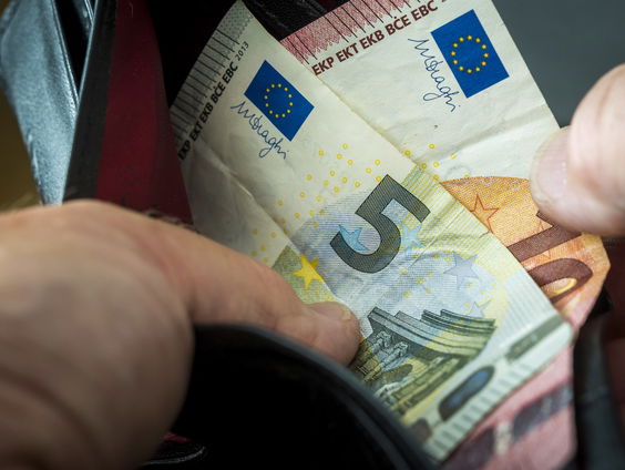 Werkgevers betalen personeel steeds vaker uit in aandelen