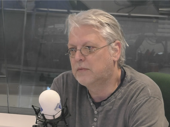 De Taalschatten: Bertram Mourits over Simon Carmiggelt