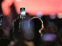 K-pop-act Cortis wil geen telefoons meer tijdens hun concert