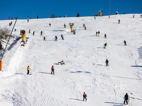 Wintersportseizoen van start: wat te doen als je letsel oploopt?