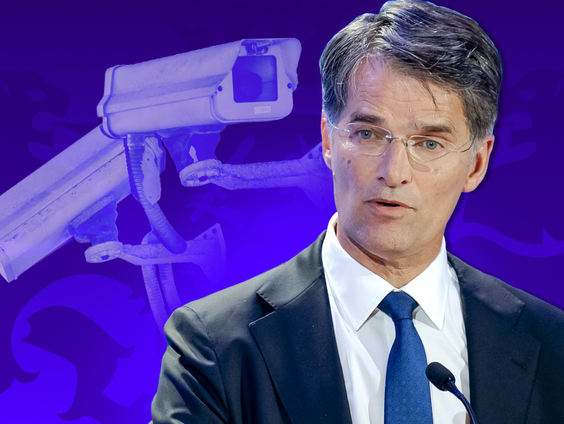 Interview met hoofd van de AIVD Erik Akerboom